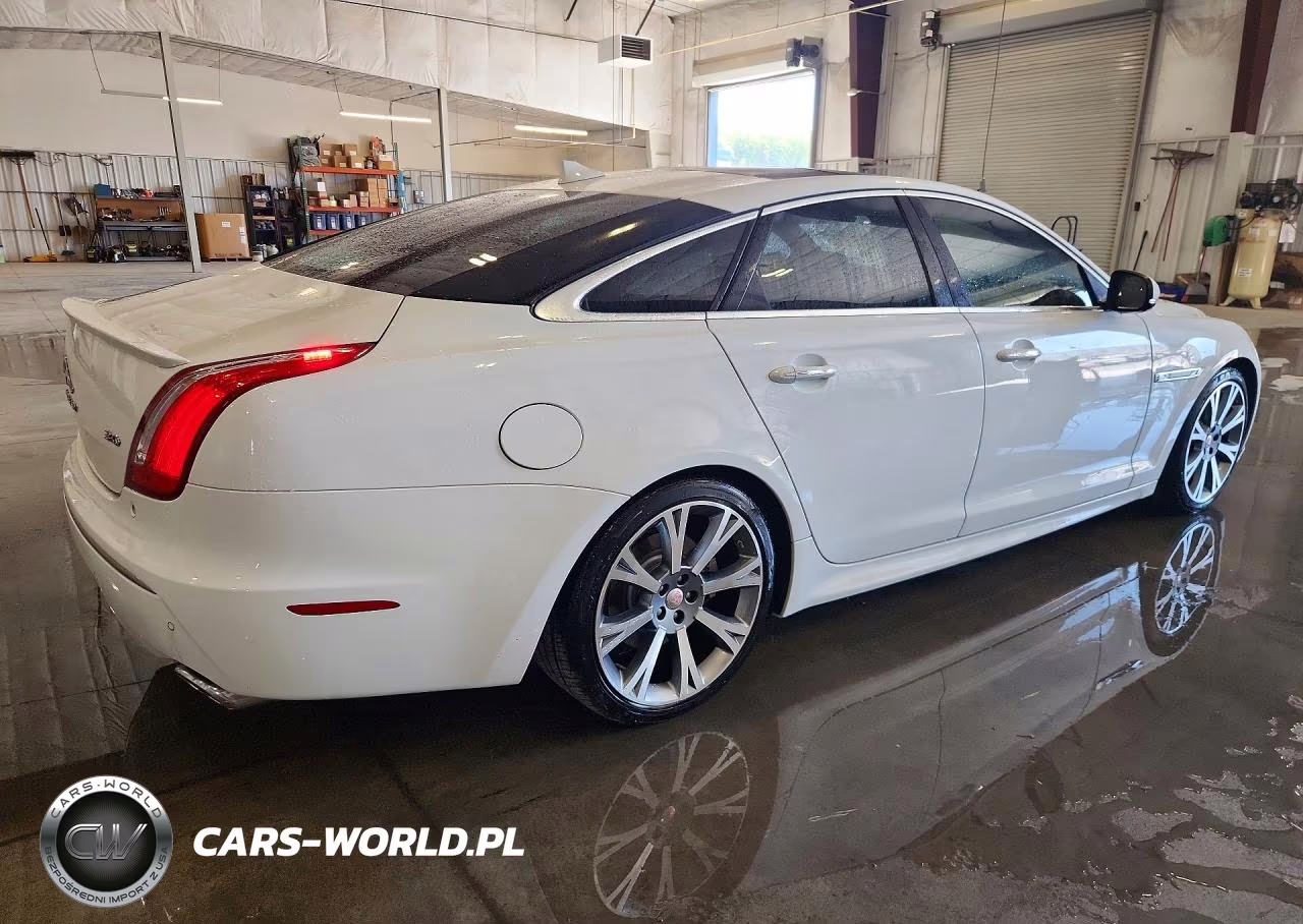 2015 Jaguar Xj VIN:SAJWA1CZ3F8V84879 - 3