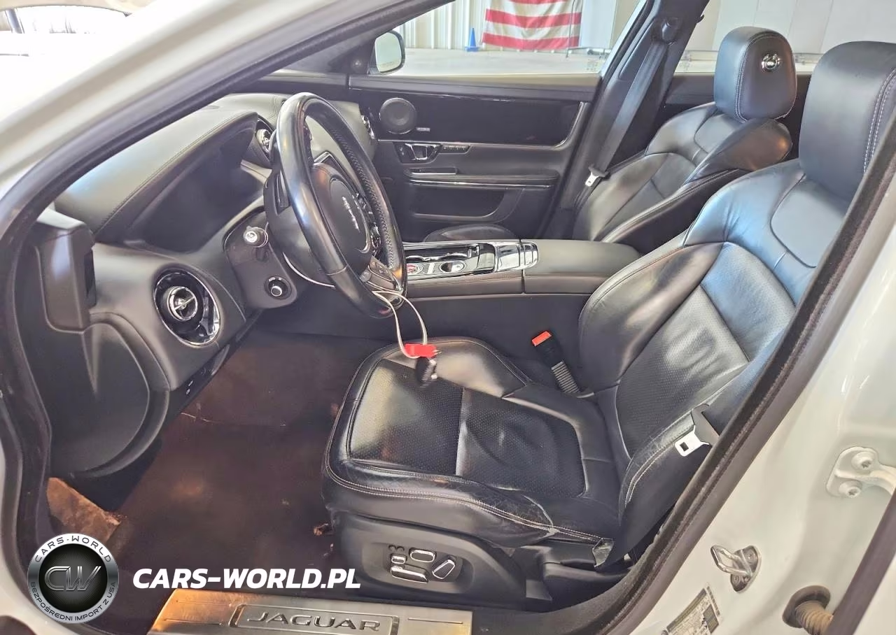 2015 Jaguar Xj VIN:SAJWA1CZ3F8V84879 - 7