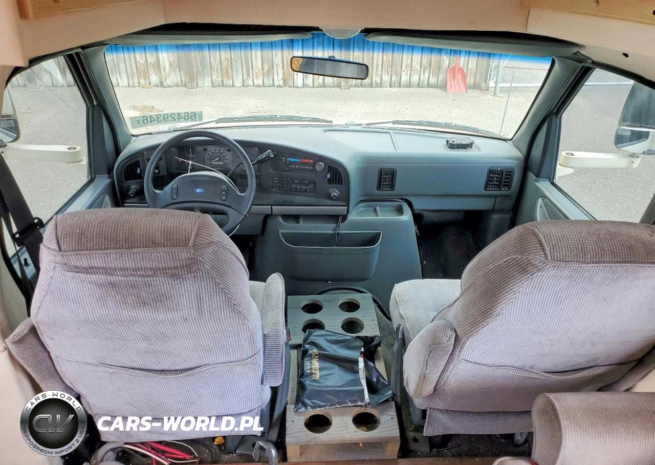 1993 Ford Telstar Rv VIN:1FDKE30G9PHA83850 - 9