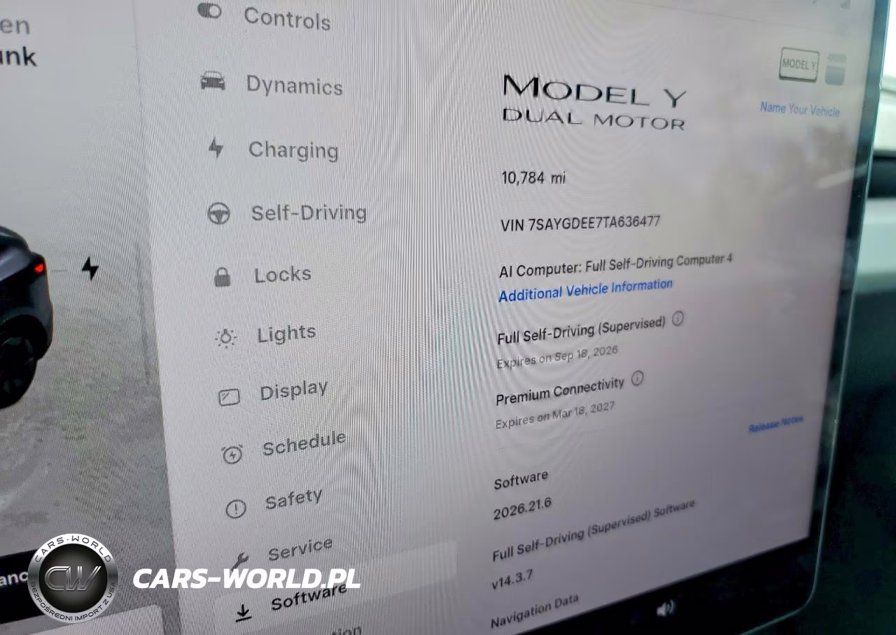 2026 Tesla Model Y VIN:7SAYGDEE7TA636477 - 9