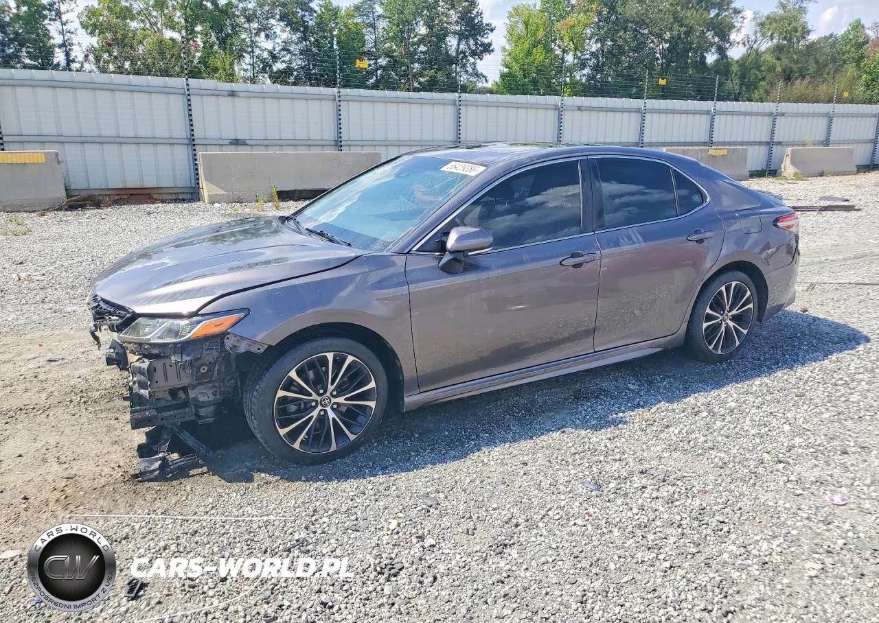 2018 Toyota Camry Se – zdjęcie 1 z 12