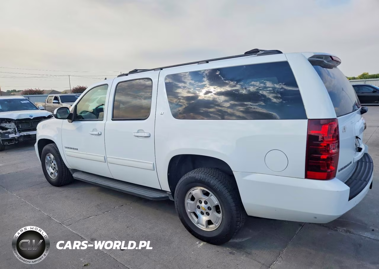 2010 Chevrolet Suburban K1500 Lt VIN:1GNUKJE32AR139300 - 2