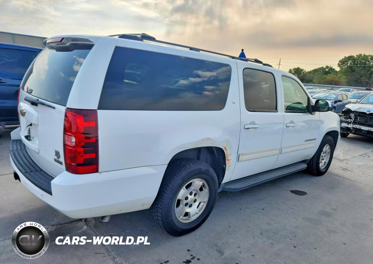 2010 Chevrolet Suburban K1500 Lt VIN:1GNUKJE32AR139300 - 3