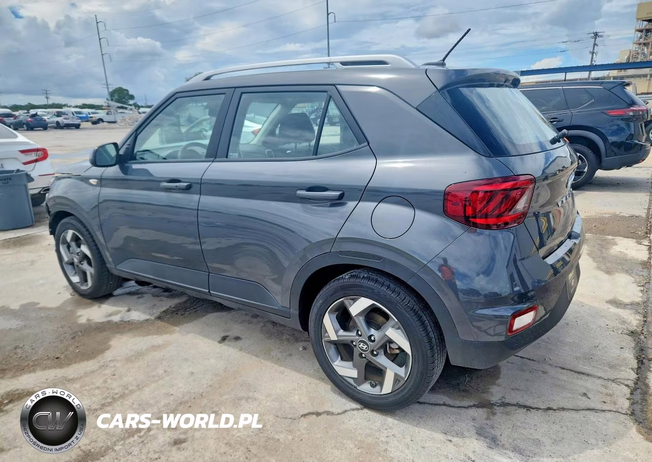 2025 Hyundai Venue Sel VIN:KMHRC8A31SU385923 - 2