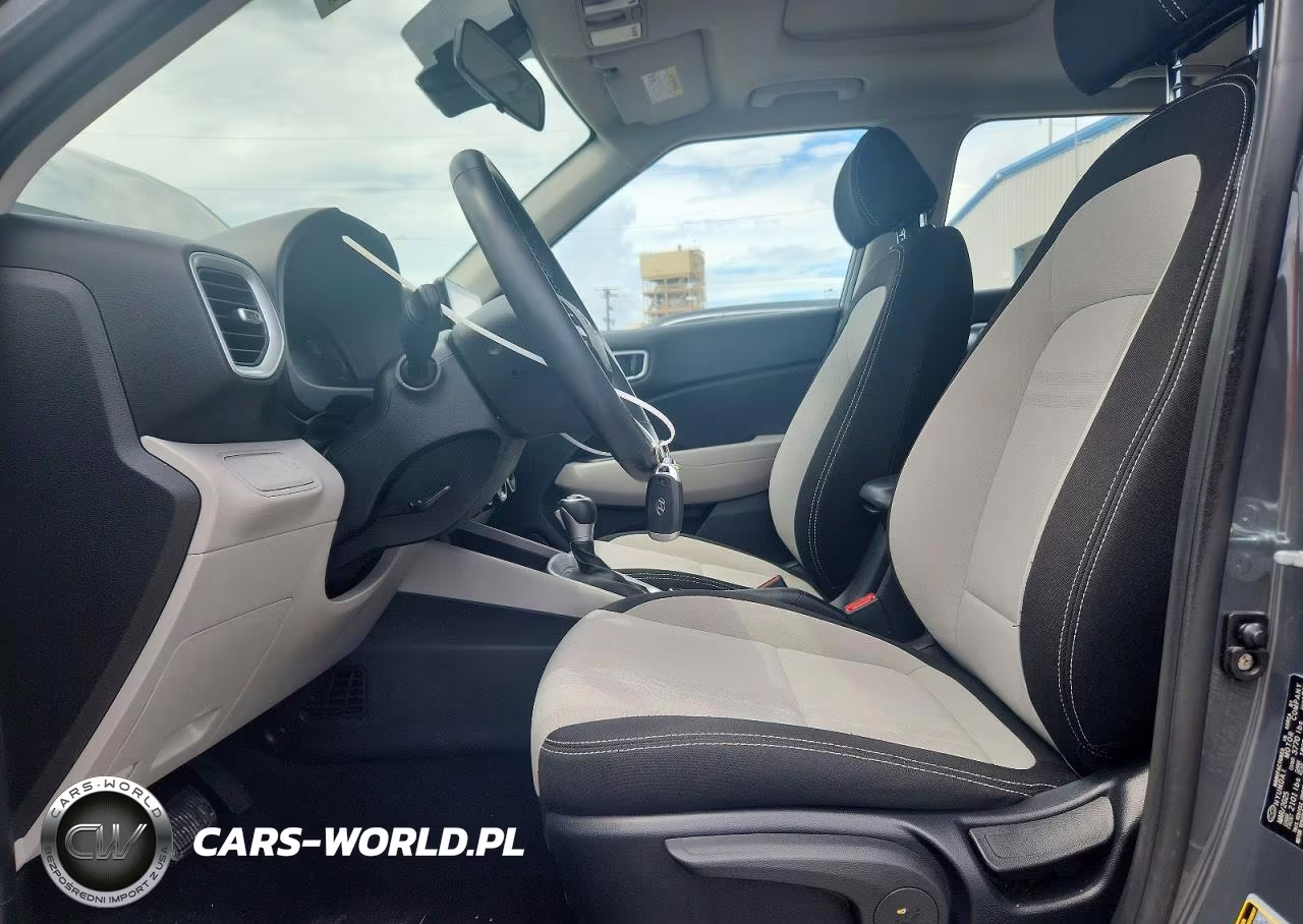 2025 Hyundai Venue Sel VIN:KMHRC8A31SU385923 - 7