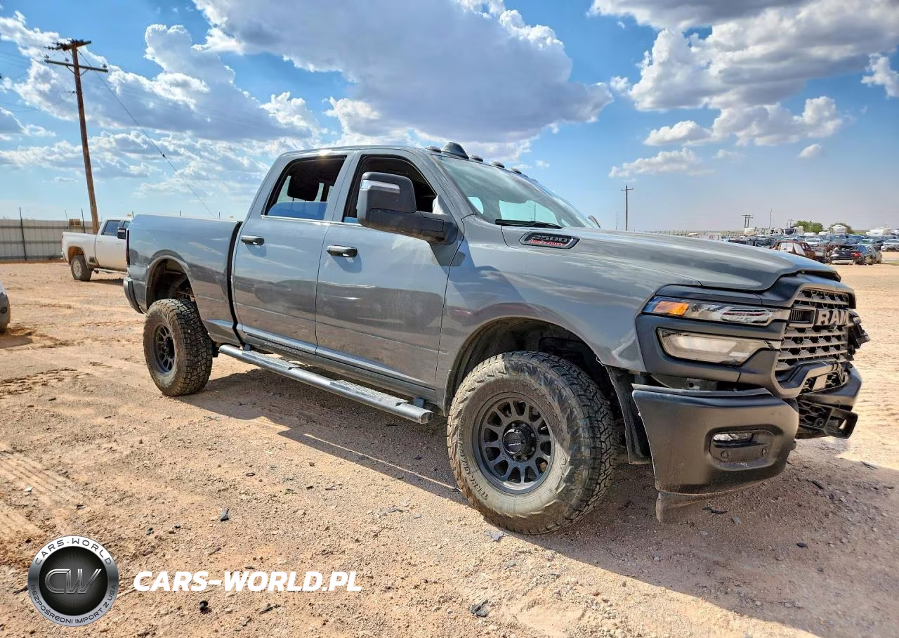 2026 Ram 2500 Tradesman VIN:3C6UR5CJ7TG205248 - 4