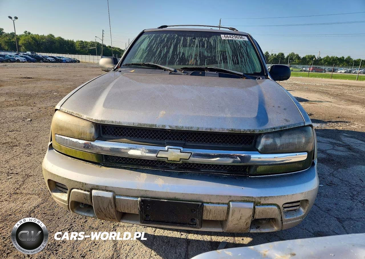 2004 Chevrolet Trailblazer Ls VIN:1GNDT13S842412681 - 5