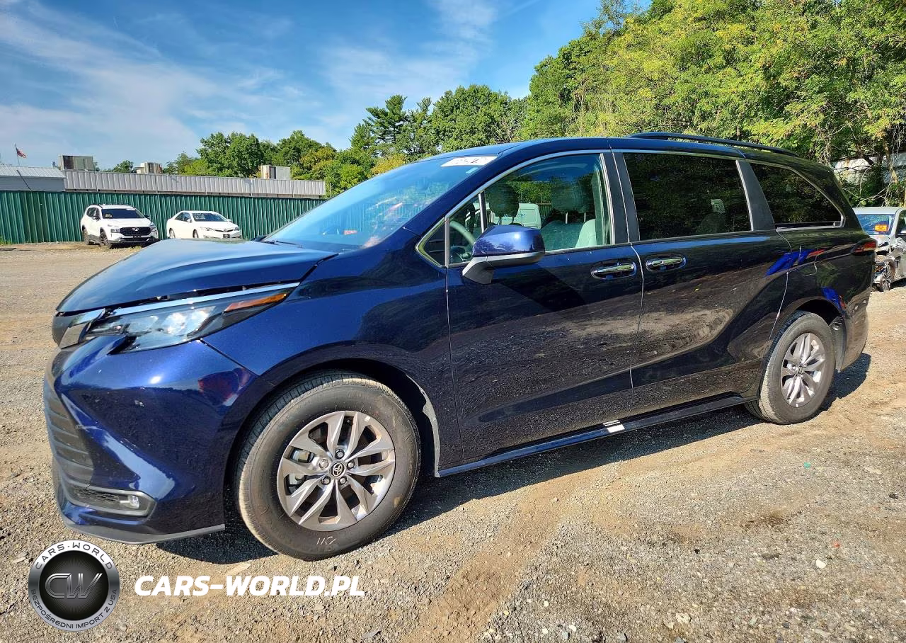 2026 Toyota Sienna Xle 8-Passenger – zdjęcie 1 z 13