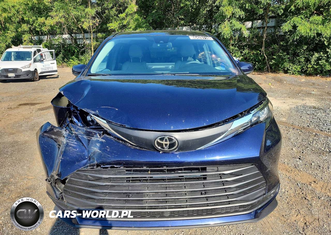 2026 Toyota Sienna Xle 8-Passenger VIN:5TDYRKEC8TS327383 - 5