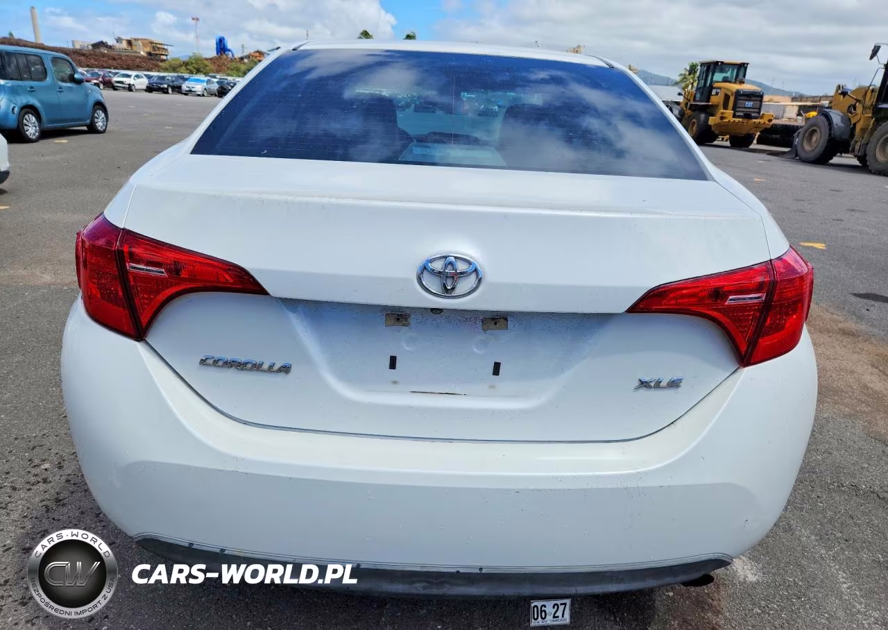 2018 Toyota Corolla VIN:5YFBURHEXJP823043 - 6
