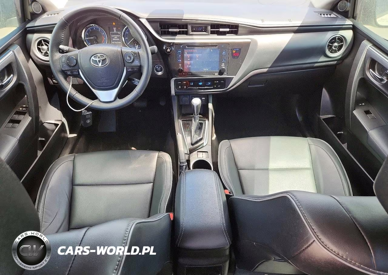 2018 Toyota Corolla VIN:5YFBURHEXJP823043 - 8