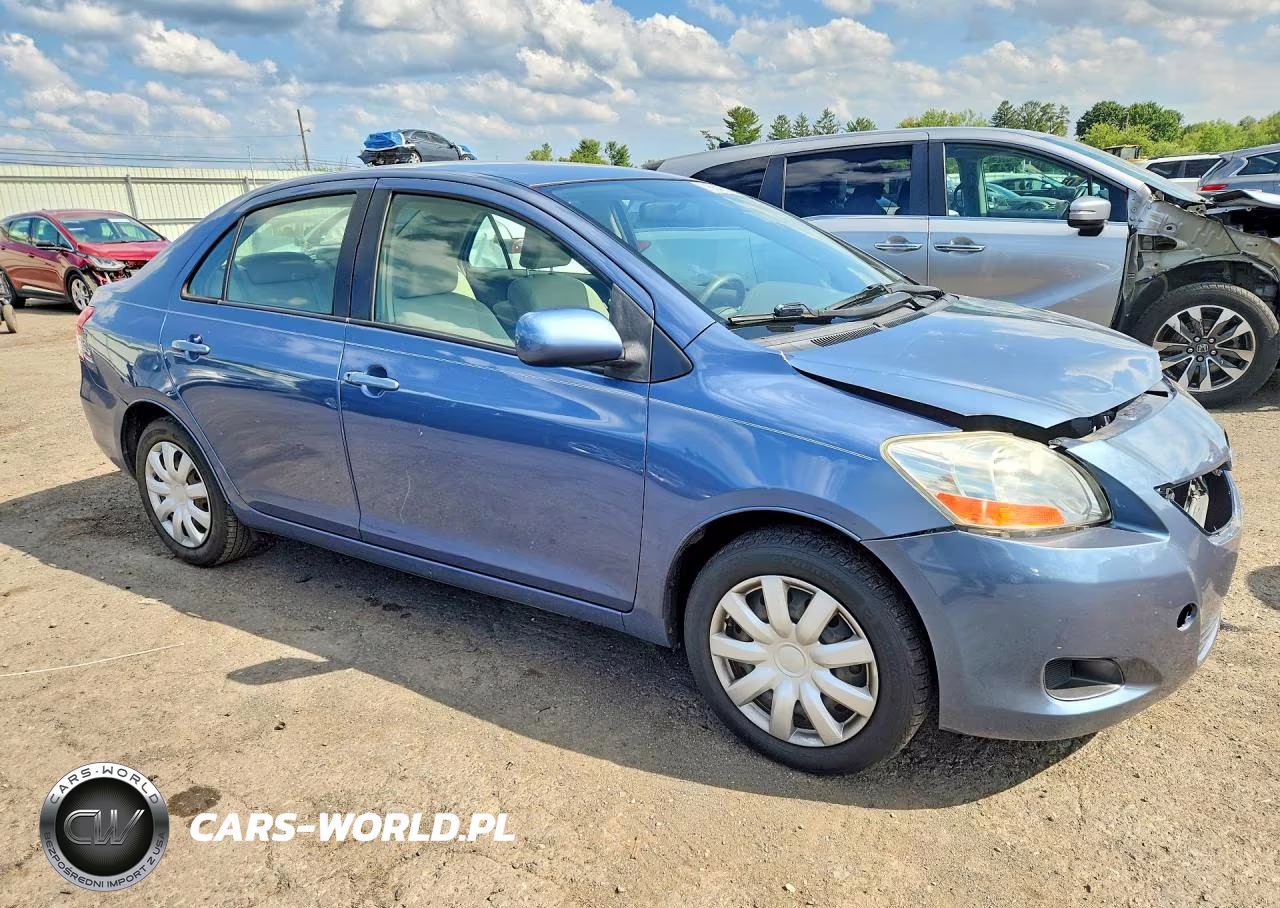 2010 Toyota Yaris Base VIN:JTDBT4K37A4067882 - 4