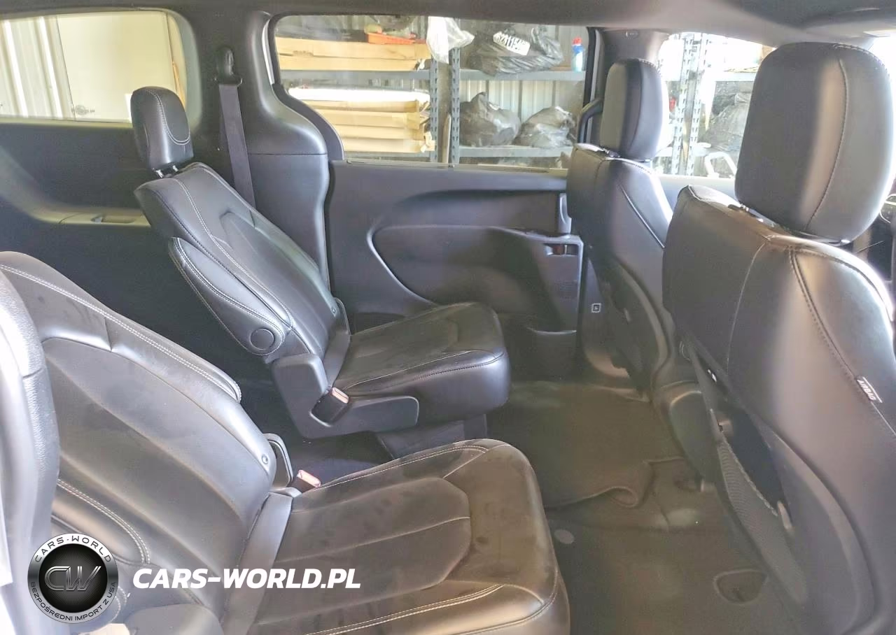 2025 Chrysler Pacifica Select VIN:2C4RC1BG3SR599838 - 10