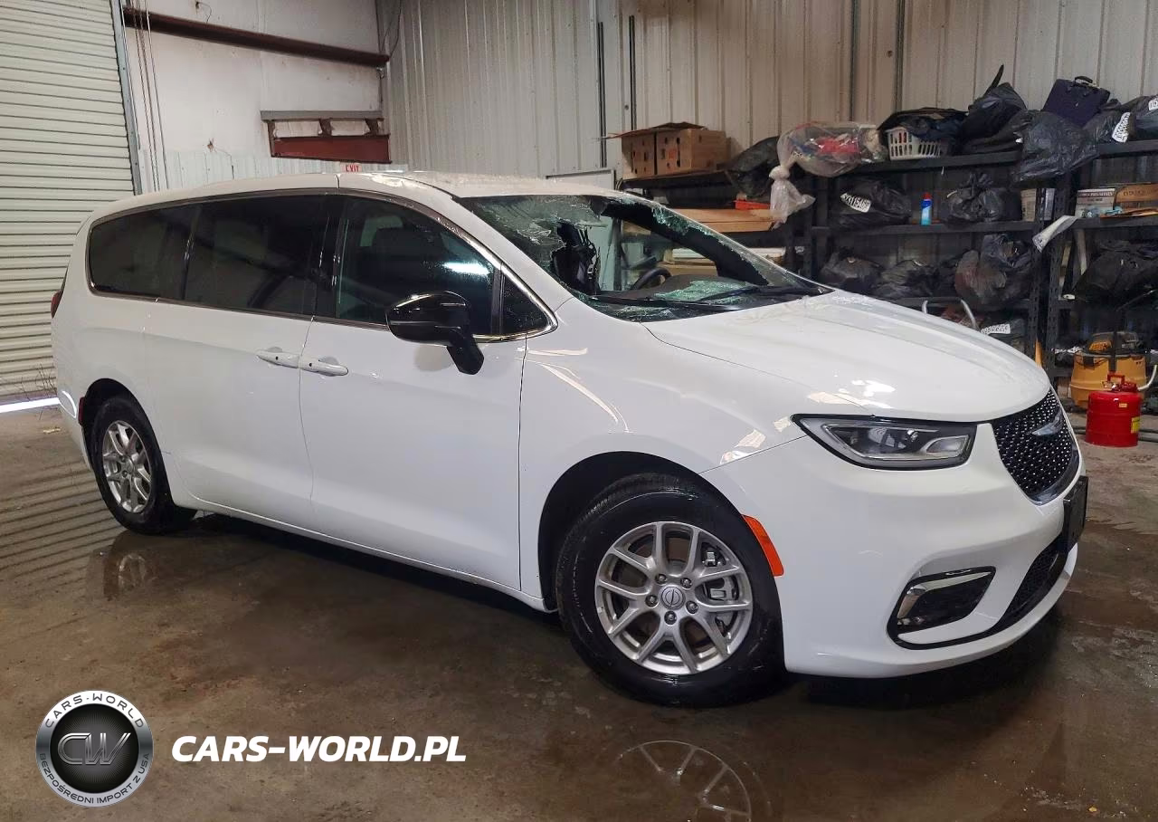 2025 Chrysler Pacifica Select VIN:2C4RC1BG3SR599838 - 4