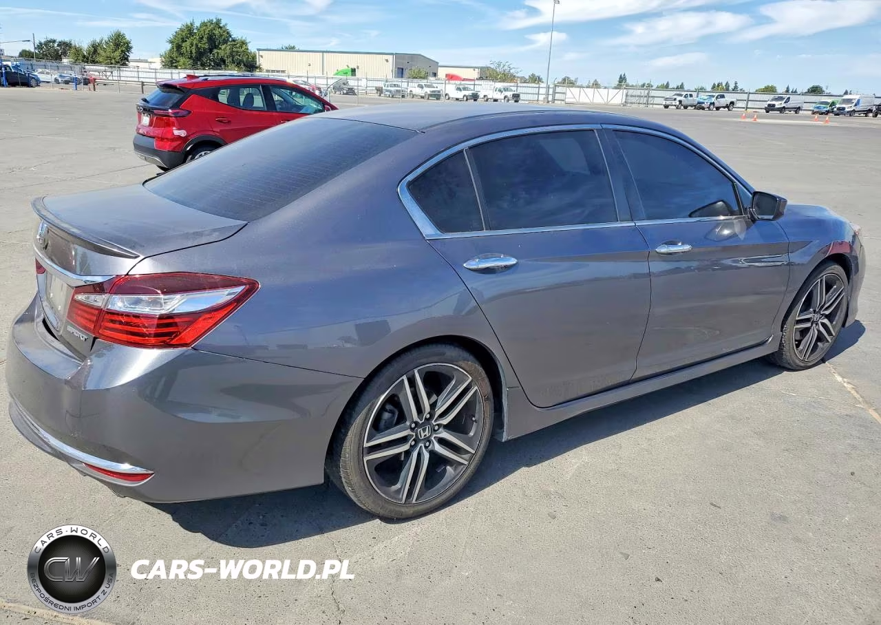 2016 Honda Accord Sport VIN:1HGCR2F58GA169366 - 3