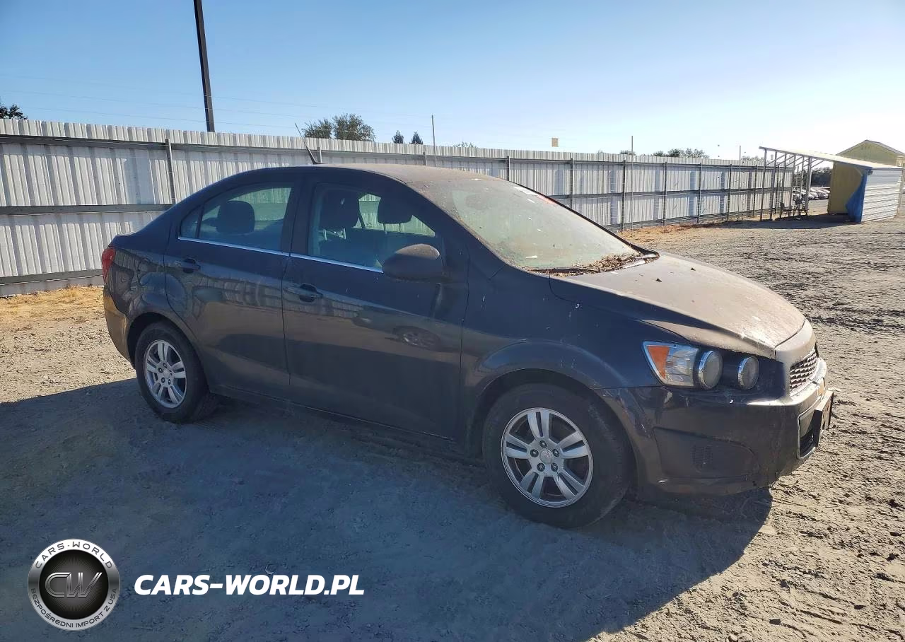 2014 Chevrolet Sonic Lt VIN:1G1JC5SH0E4101334 - 4