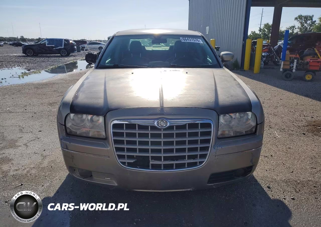 2006 Chrysler 300 Touring VIN:2C3KA53G76H240327 - 5