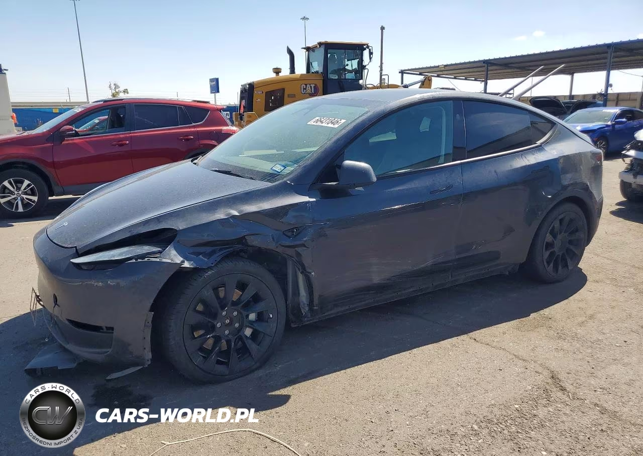 2024 Tesla Model Y – zdjęcie 1 z 12