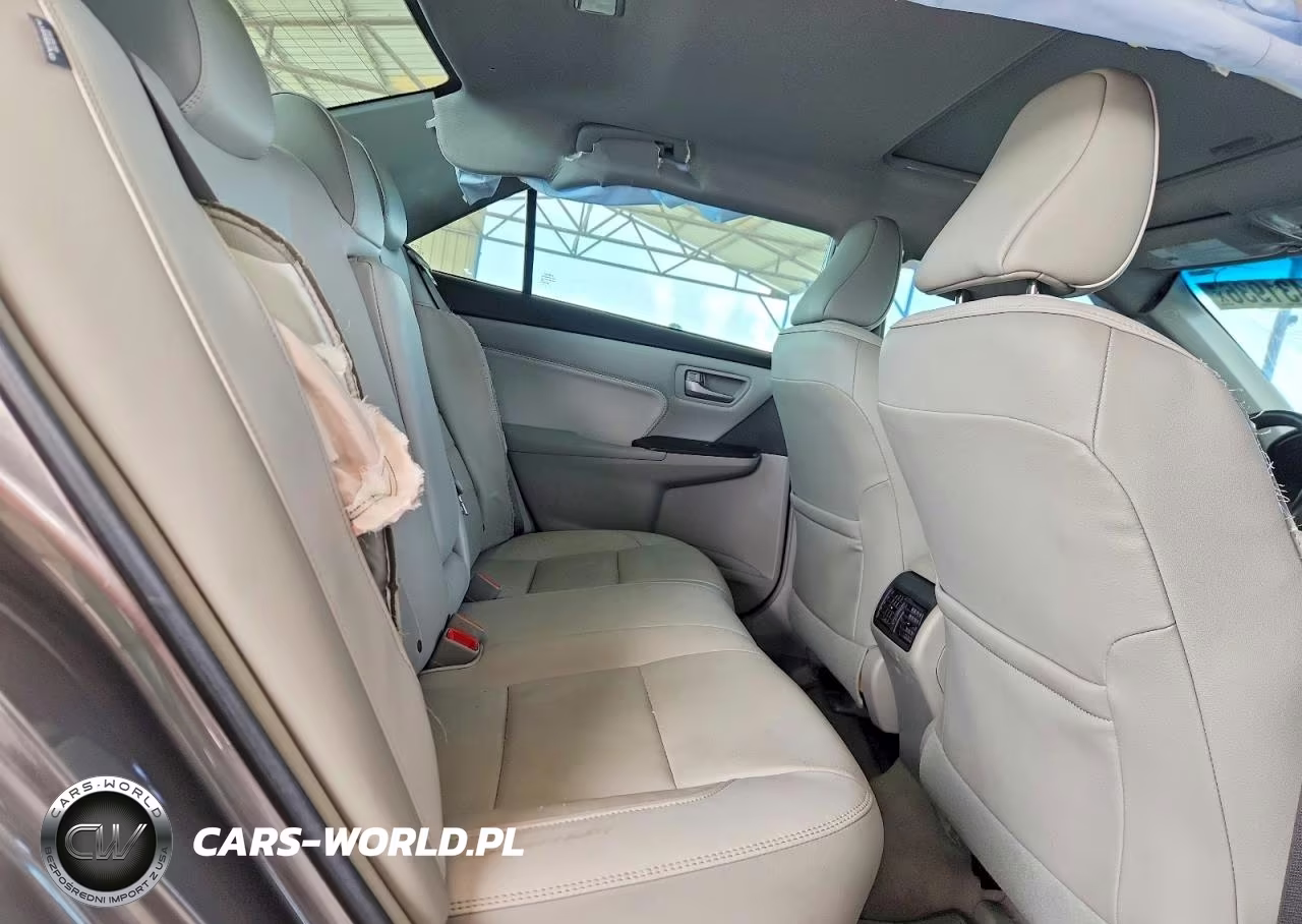 2017 Toyota Camry Xle VIN:4T1BF1FK7HU642821 - 10