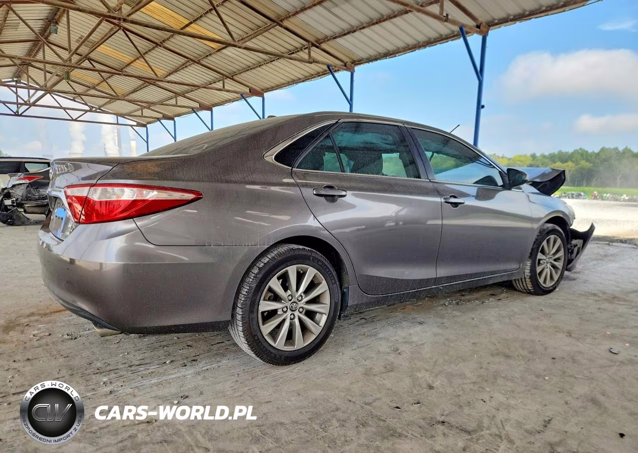 2017 Toyota Camry Xle VIN:4T1BF1FK7HU642821 - 3