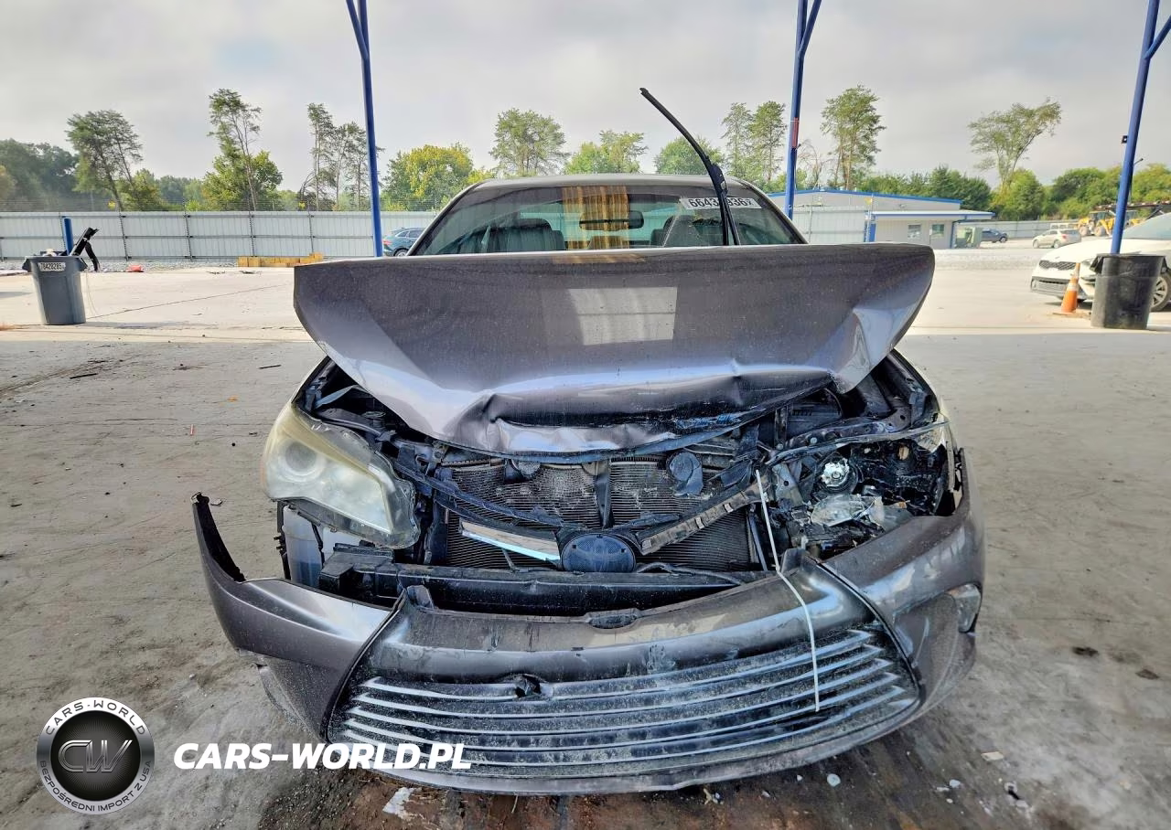 2017 Toyota Camry Xle VIN:4T1BF1FK7HU642821 - 5