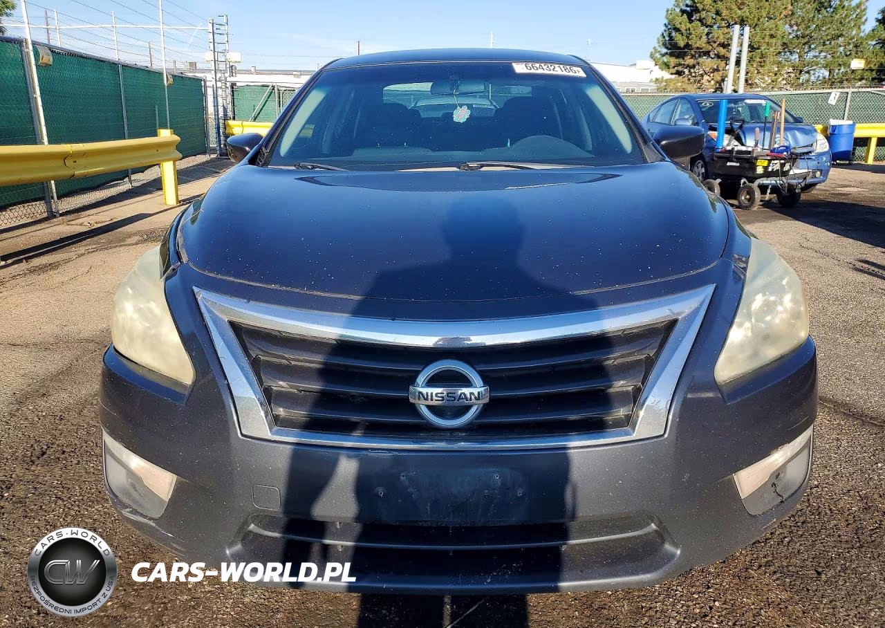 2014 Nissan Altima 2.5 VIN:1N4AL3AP4EN366259 - 5