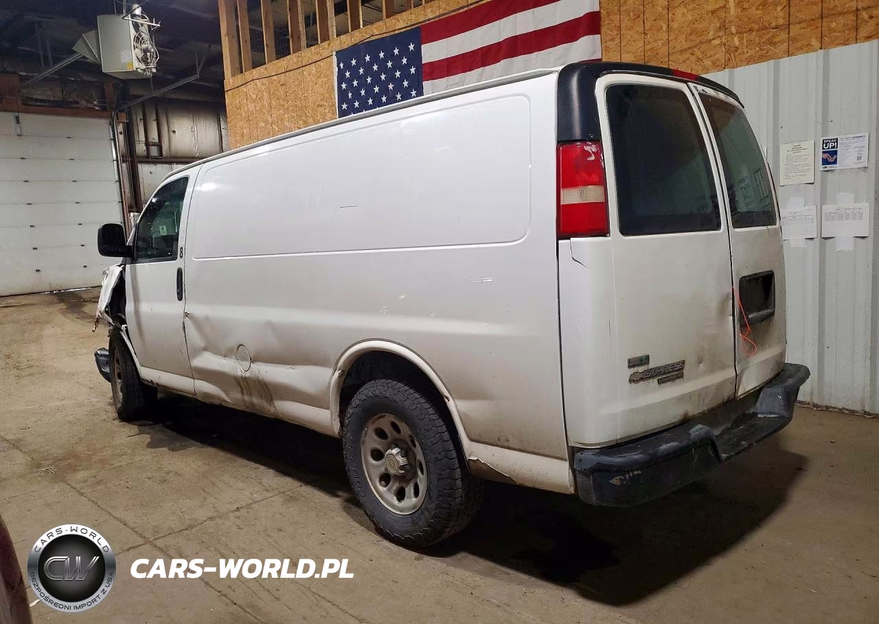 2011 Chevrolet Express G1500 VIN:1GCSHAF40B1134117 - 2