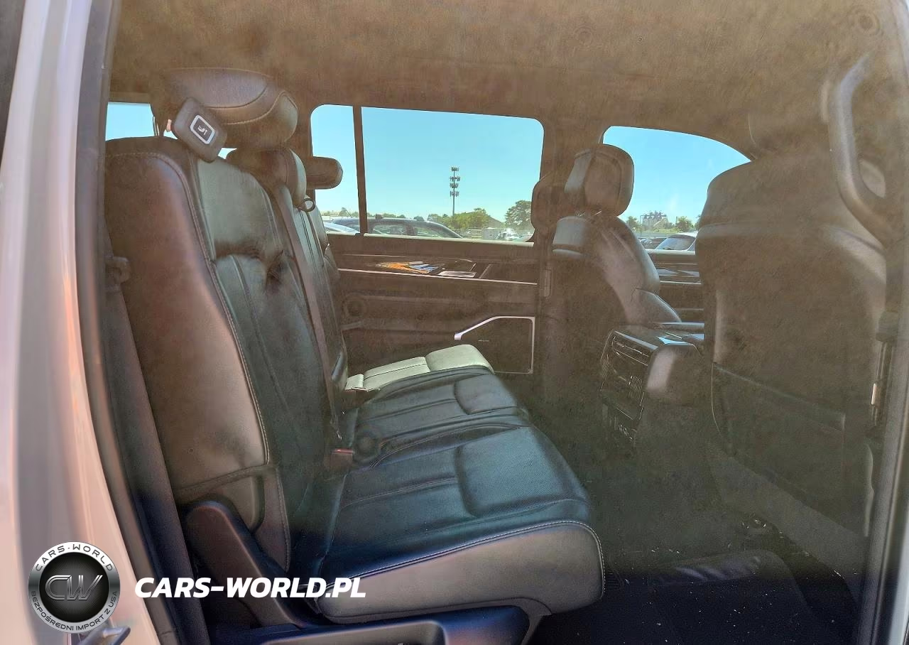 2022 Jeep Wagoneer Series Ii VIN:1C4SJVBT9NS130008 - 11