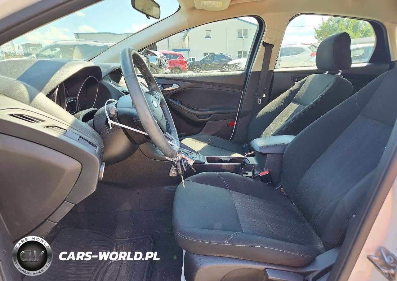 2017 Ford Focus Se VIN:1FADP3K29HL301346 - 7