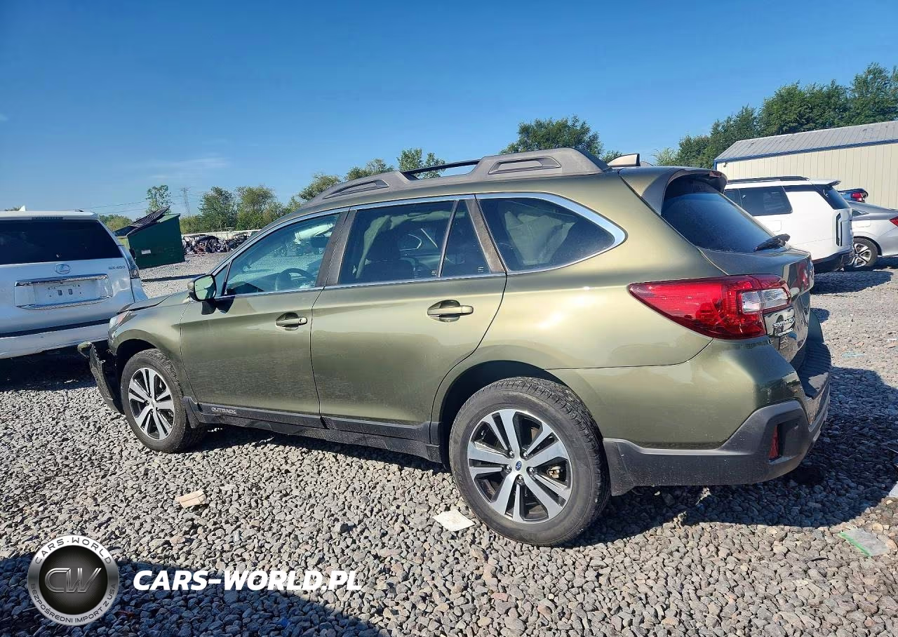 2018 Subaru Outback 3.6R Limited VIN:4S4BSENC2J3349238 - 2