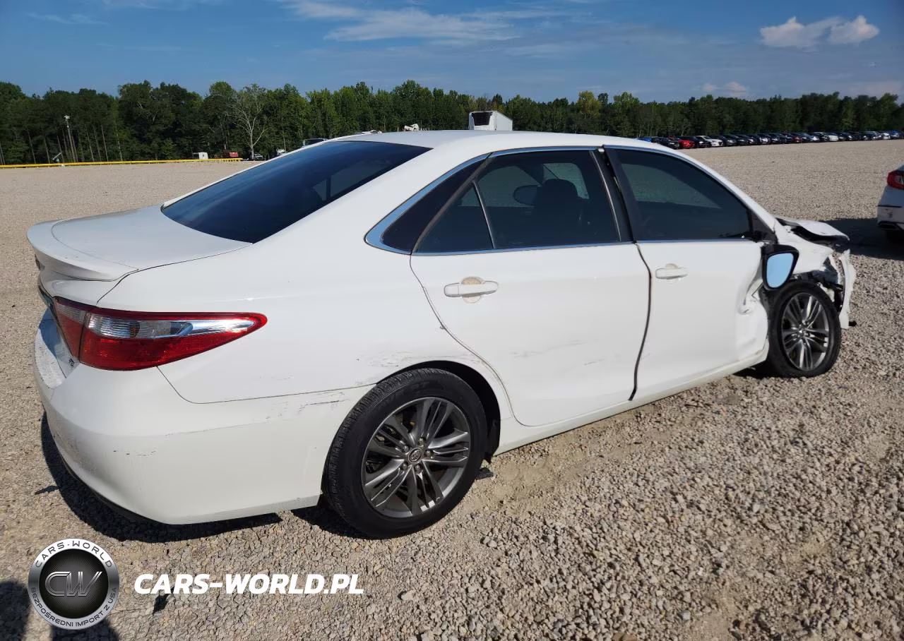 2015 Toyota Camry Se VIN:4T1BF1FK4FU490896 - 3