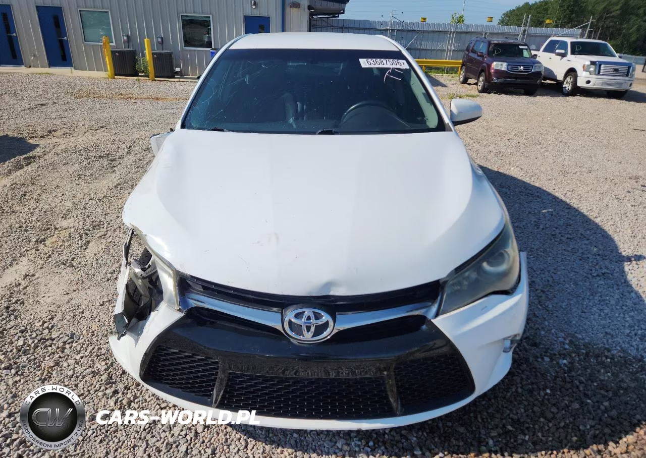 2015 Toyota Camry Se VIN:4T1BF1FK4FU490896 - 5