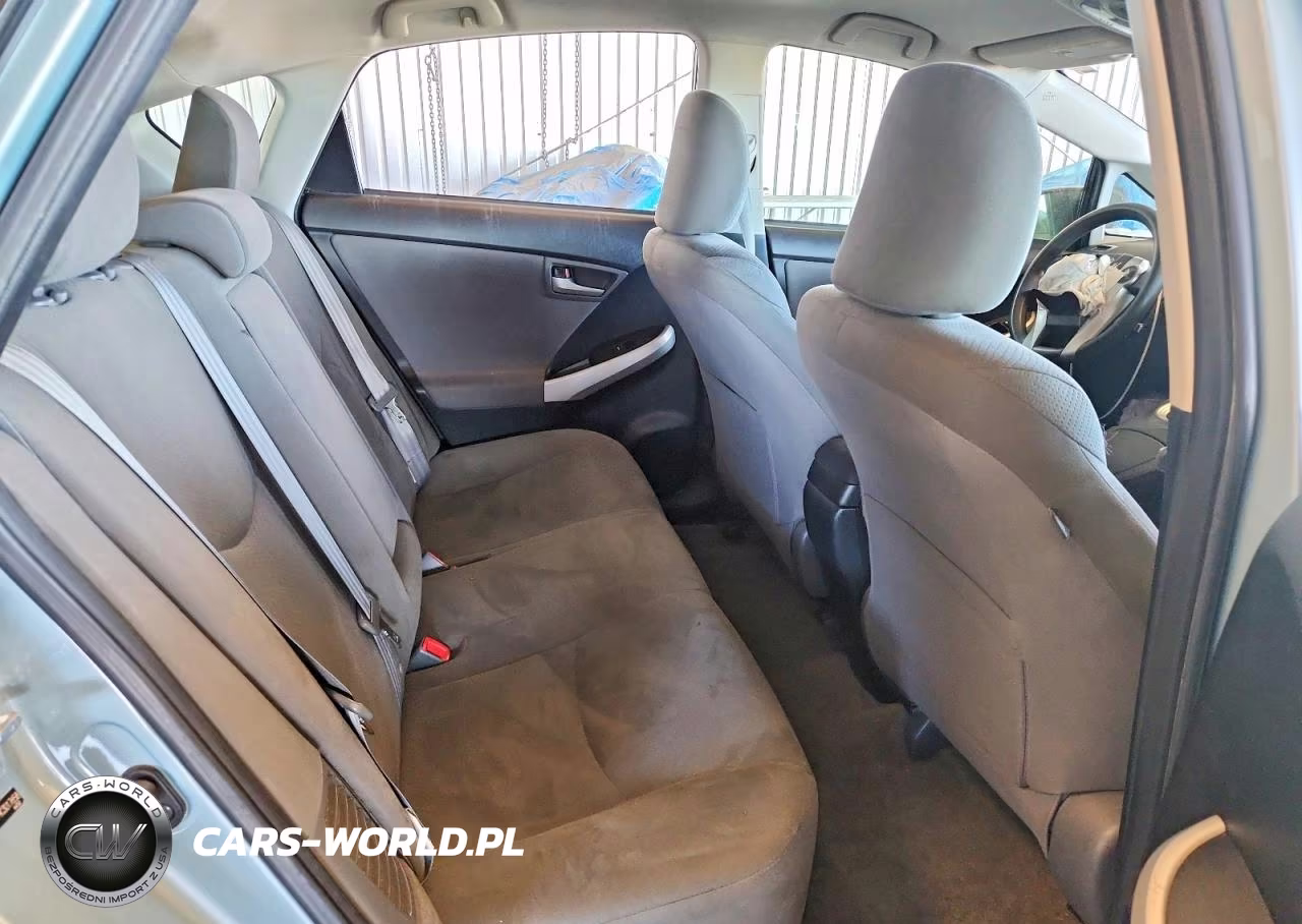 2012 Toyota Prius Plug-In Hybrid Base VIN:JTDKN3DP9C3017658 - 10