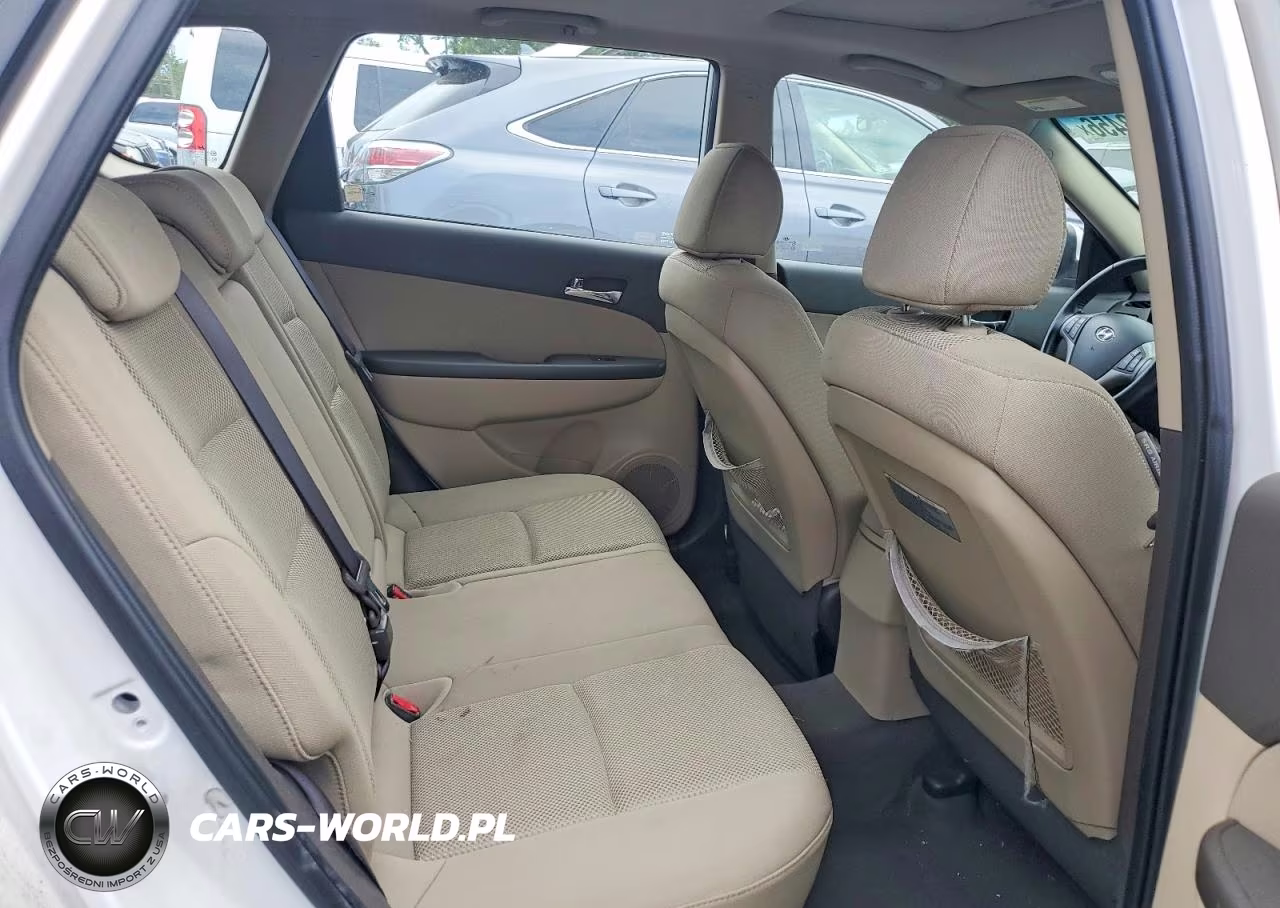 2010 Hyundai Elantra Touring Se VIN:KMHDC8AE3AU084306 - 10