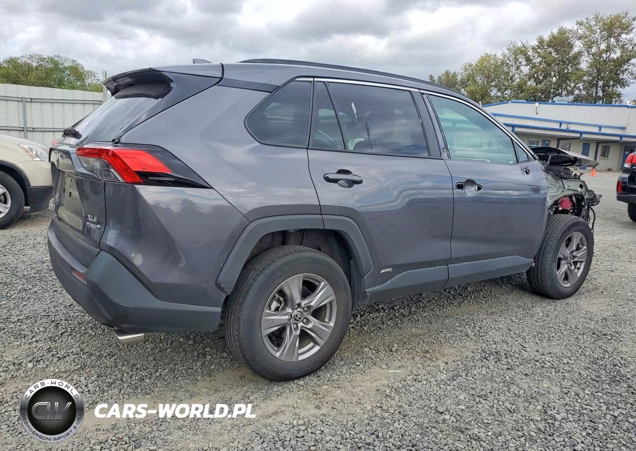 2024 Toyota Rav4 Hybrid Xle VIN:4T3RWRFV5RU123833 - 3
