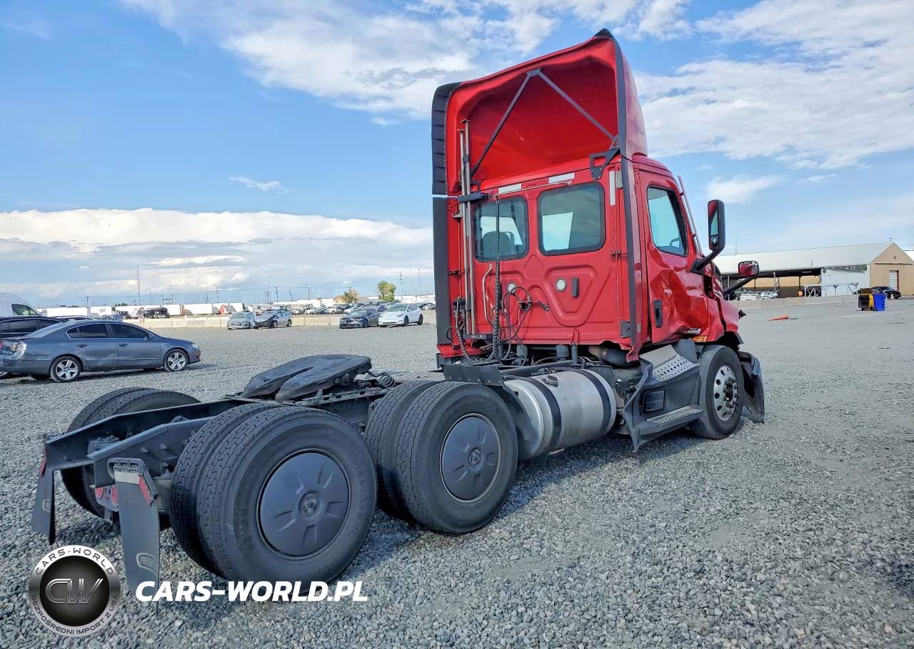 2022 Freightliner Cascadia 1 - Semi Truck VIN:1FUJHTDV3NLMX3118 - 3