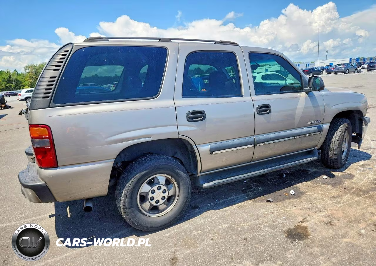 2003 Chevrolet Tahoe C1500 VIN:1GNEC13Z73J195968 - 3