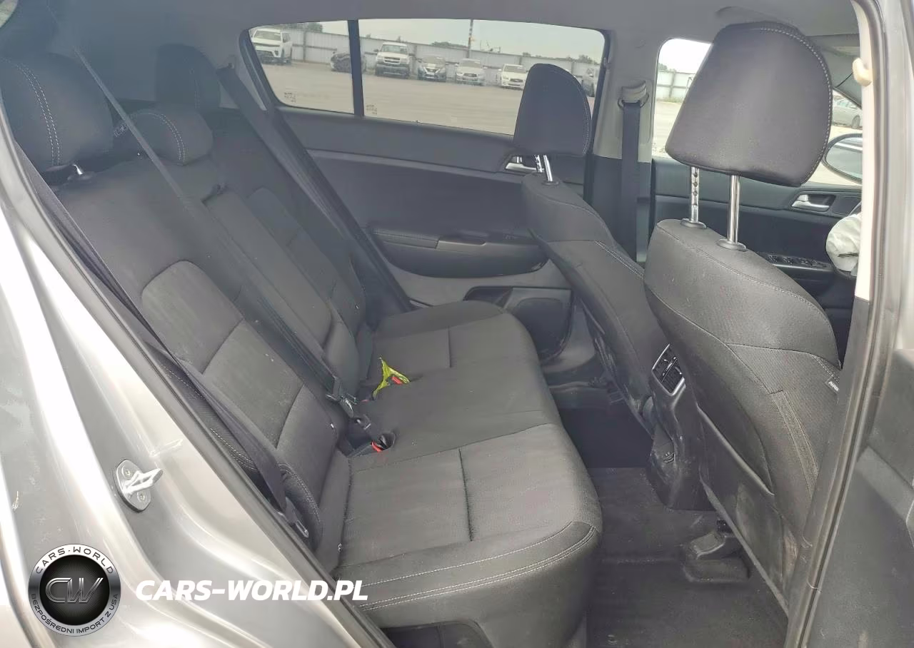 2021 Kia Sportage Lx VIN:KNDPMCAC9M7943126 - 11