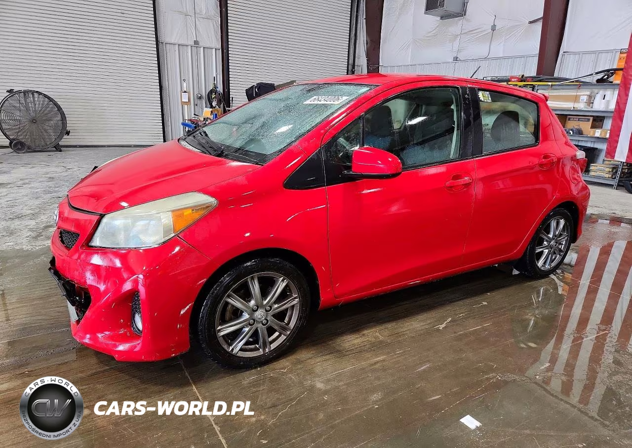 2013 Toyota Yaris 5-Door Se