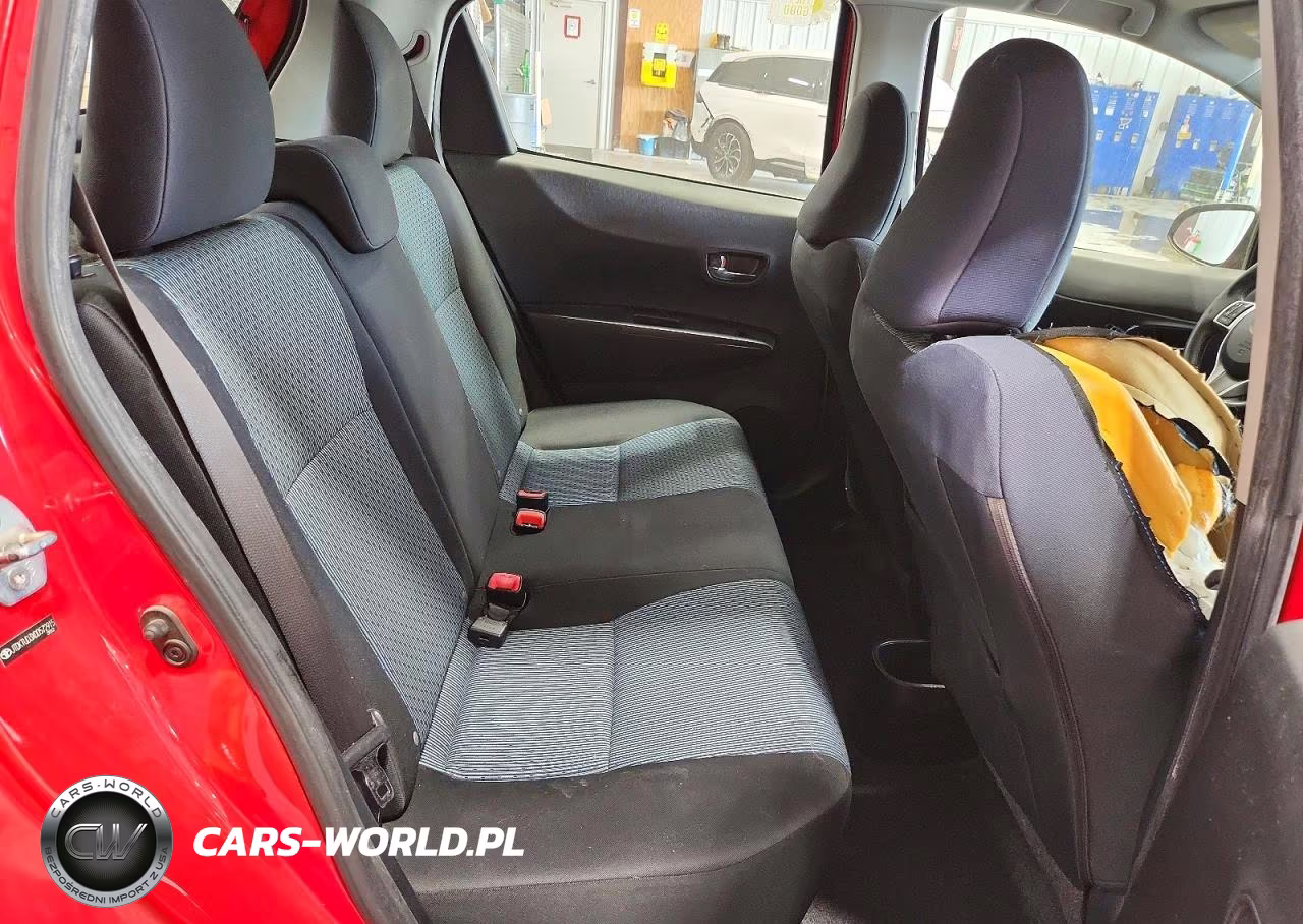 2013 Toyota Yaris 5-Door Se VIN:JTDKTUD3XDD572915 - 10