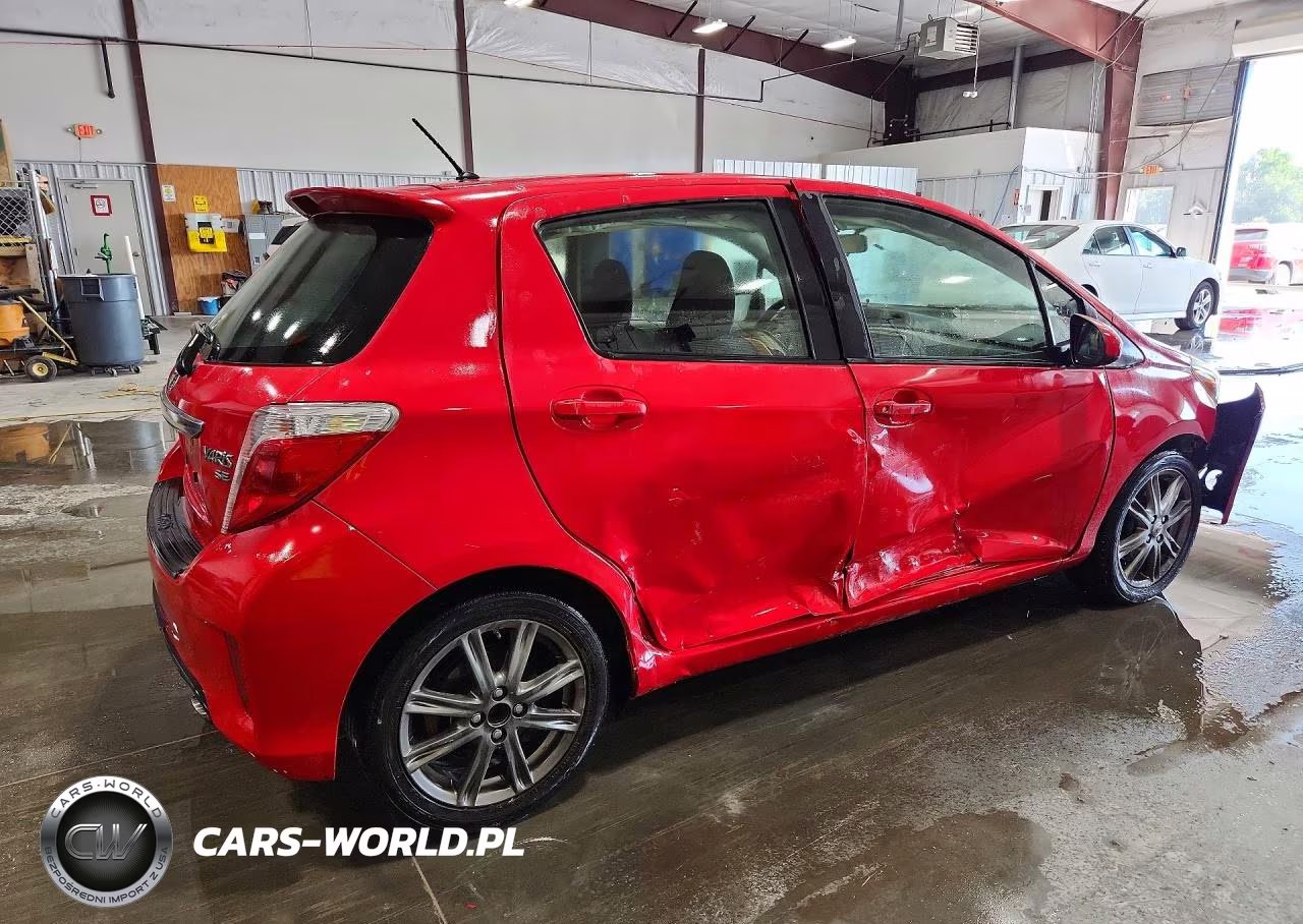 2013 Toyota Yaris 5-Door Se VIN:JTDKTUD3XDD572915 - 3