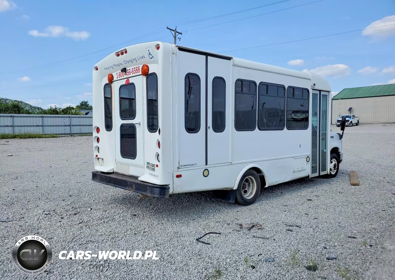 2013 Ford Econoline E350 Super Duty Cutaway Van VIN:1FDEE3FS1DDA20740 - 3