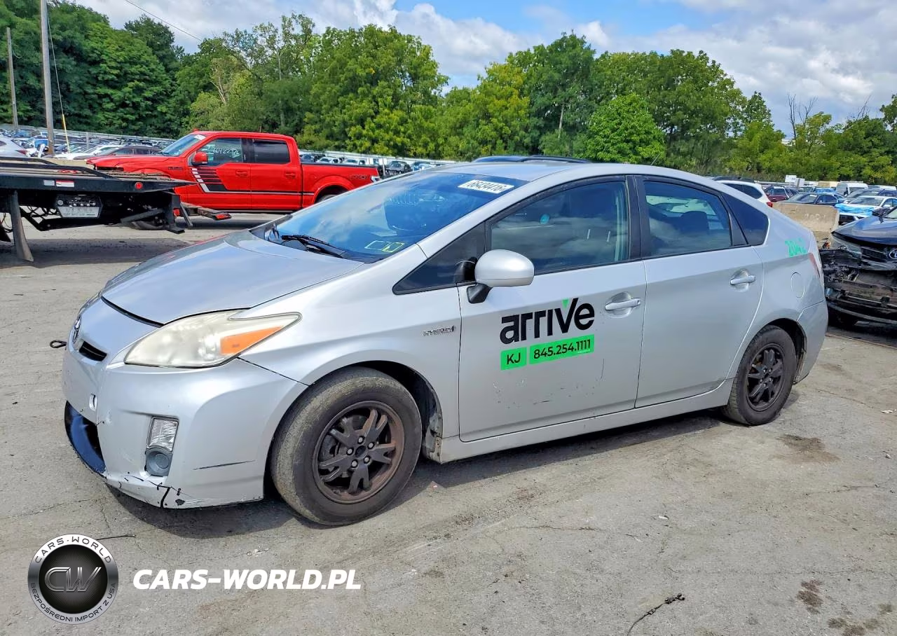 2011 Toyota Prius Two VIN:JTDKN3DU7B1361716 - 1