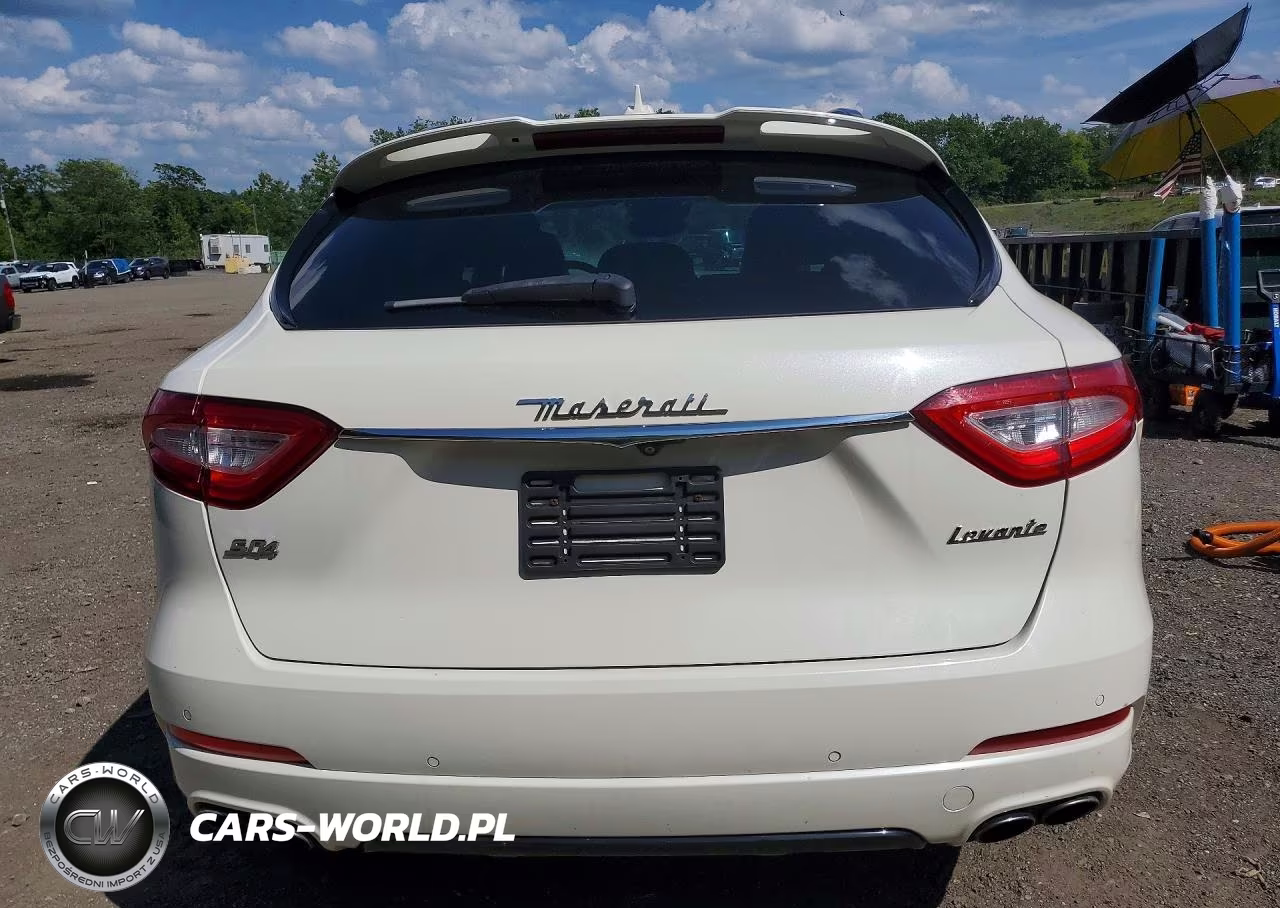 2017 Maserati Levante Sport VIN:ZN661XUSXHX257776 - 6
