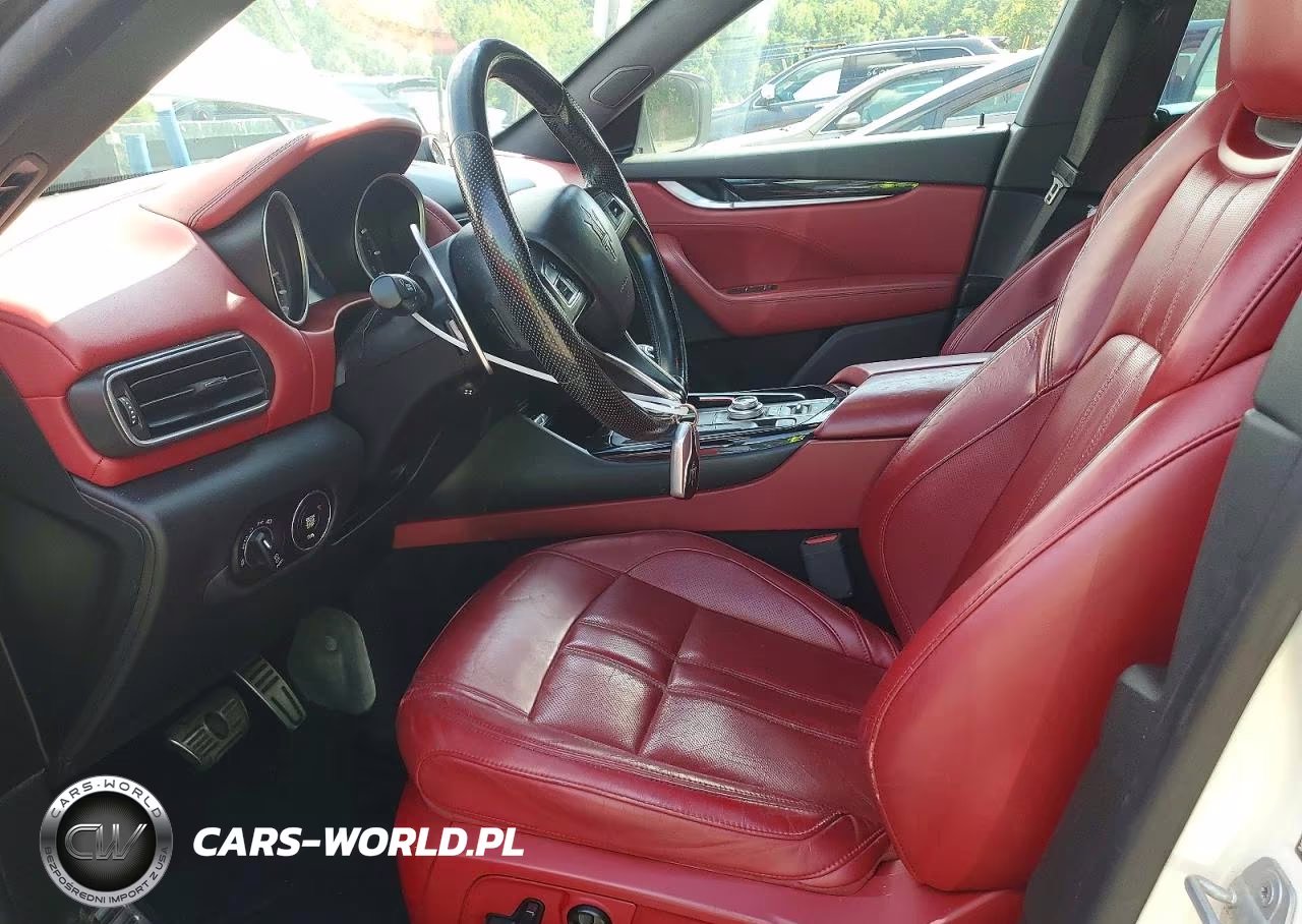 2017 Maserati Levante Sport VIN:ZN661XUSXHX257776 - 7