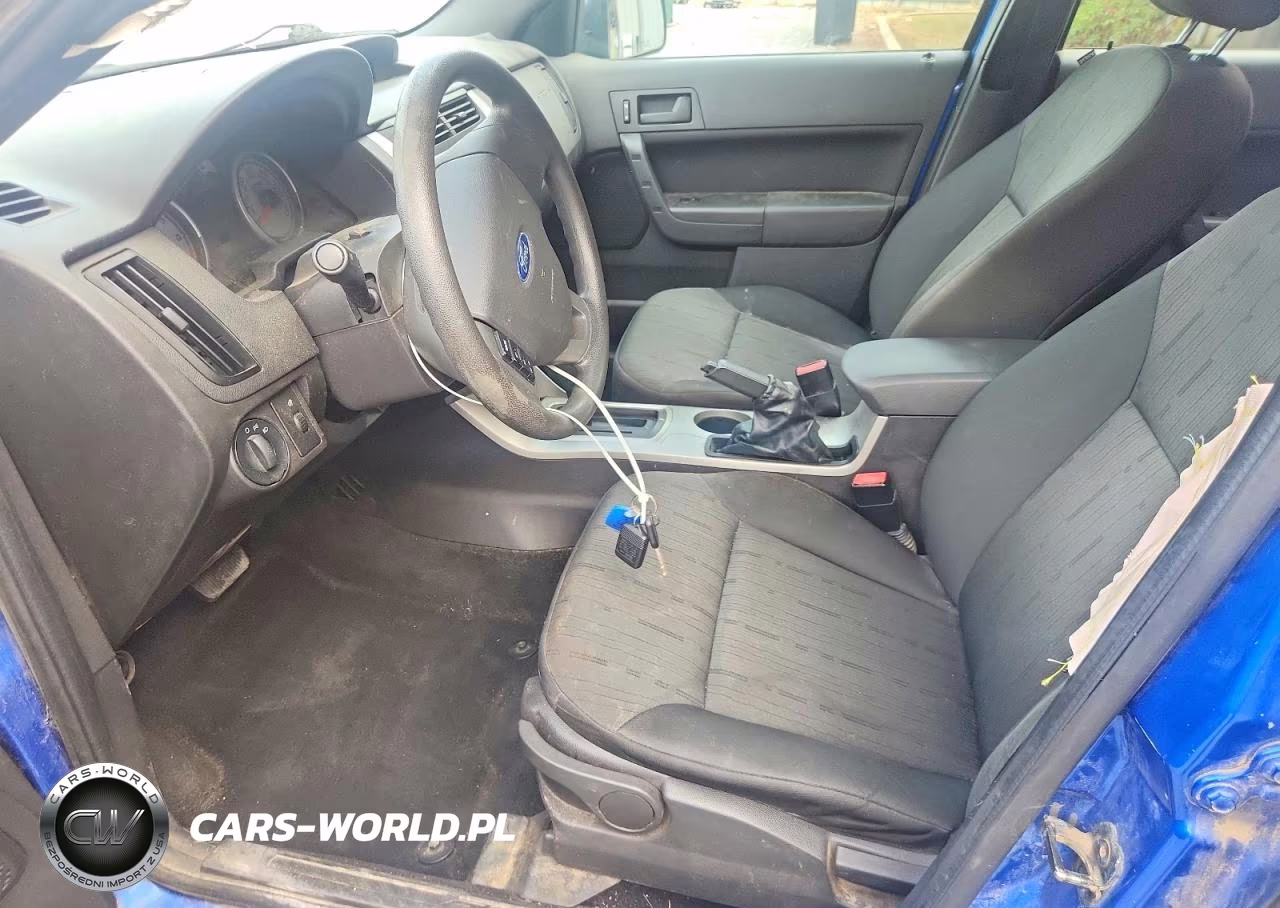 2010 Ford Focus Se VIN:1FAHP3FN1AW201106 - 7