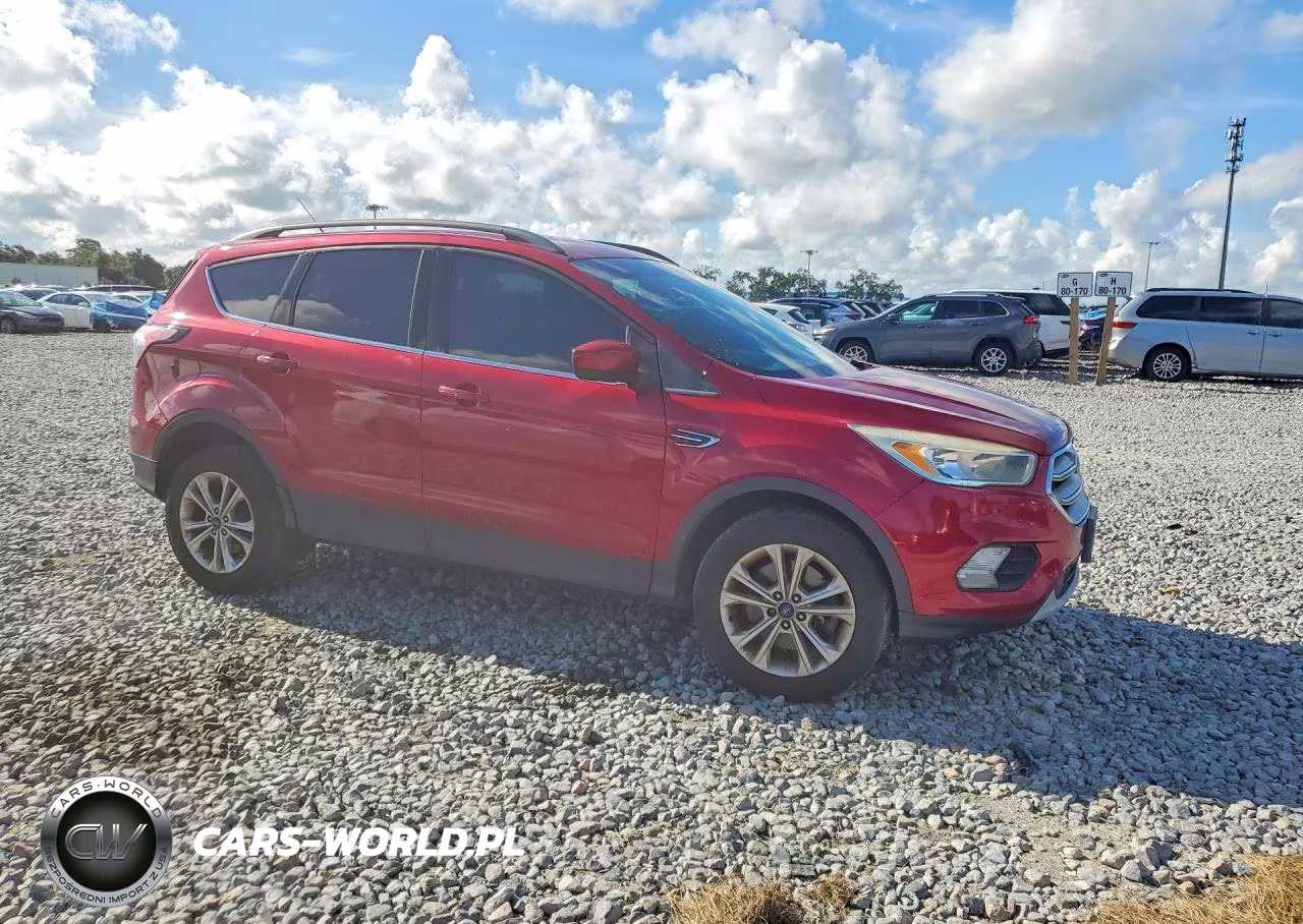 2018 Ford Escape Se VIN:1FMCU9GD7JUB68500 - 4