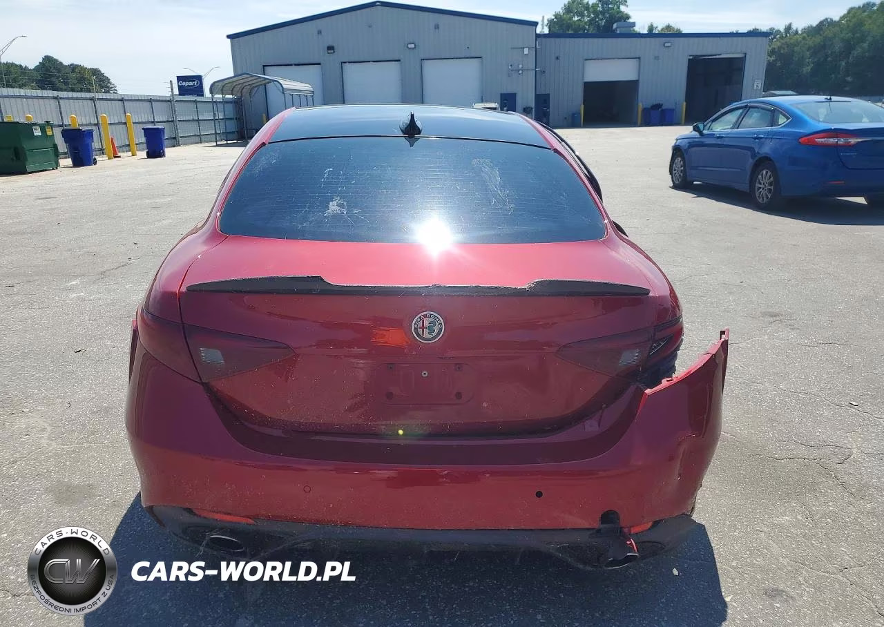 2017 Alfa Romeo Giulia Ti VIN:ZARFAECN6H7553644 - 6