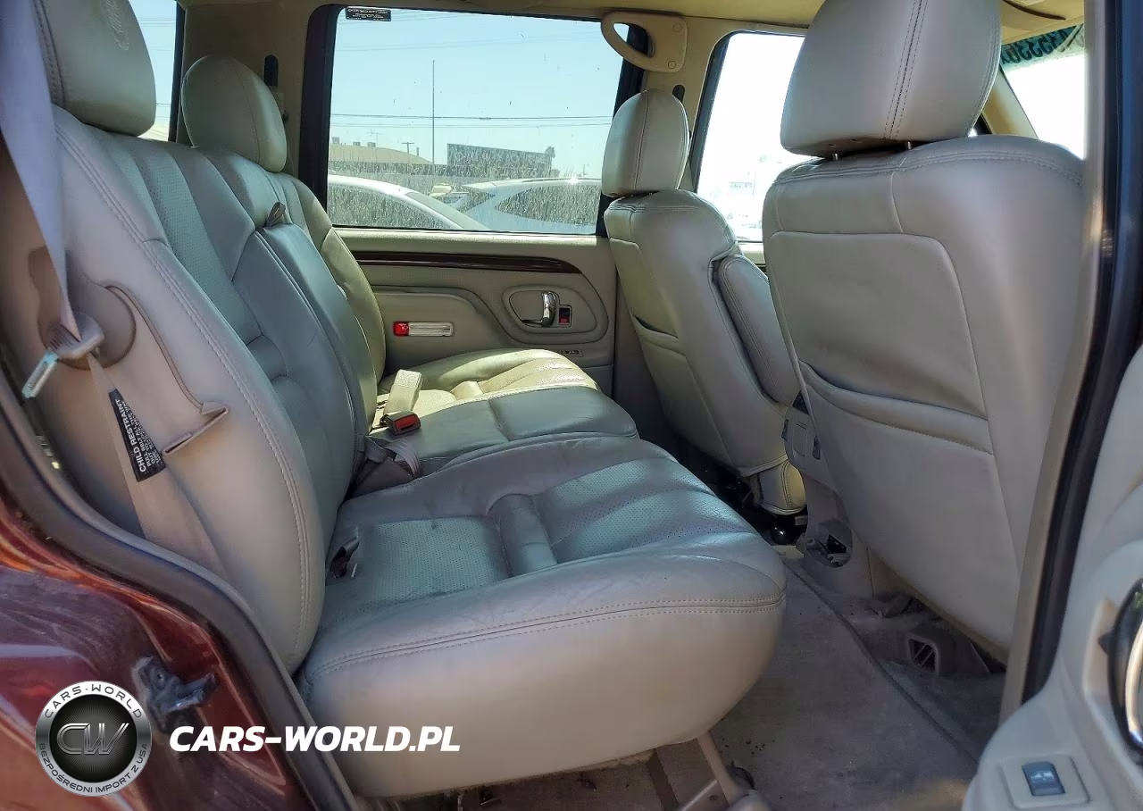 1999 Cadillac Escalade VIN:1GYEK13R7XR412660 - 11