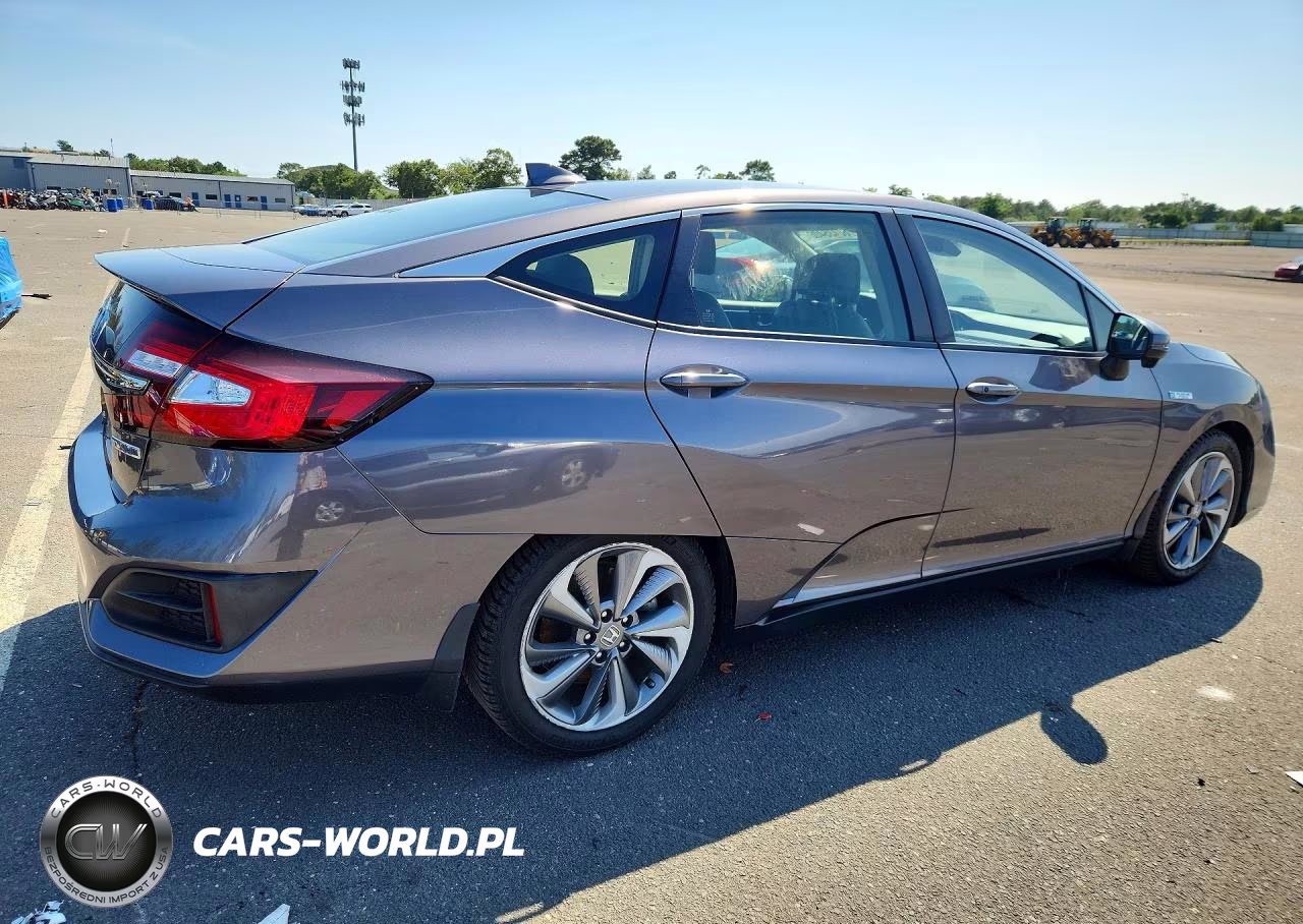 2018 Honda Clarity VIN:JHMZC5F18JC008647 - 3